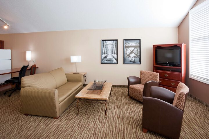 Room 21 of 32