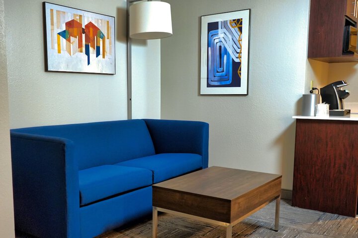 Room 50 of 89