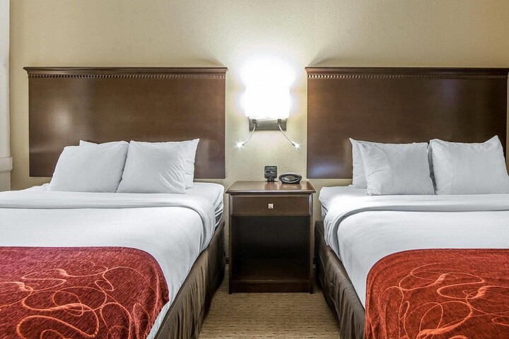 Comfort Suites Marietta - Parkersburg