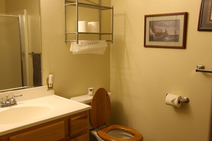 Room 11 of 12