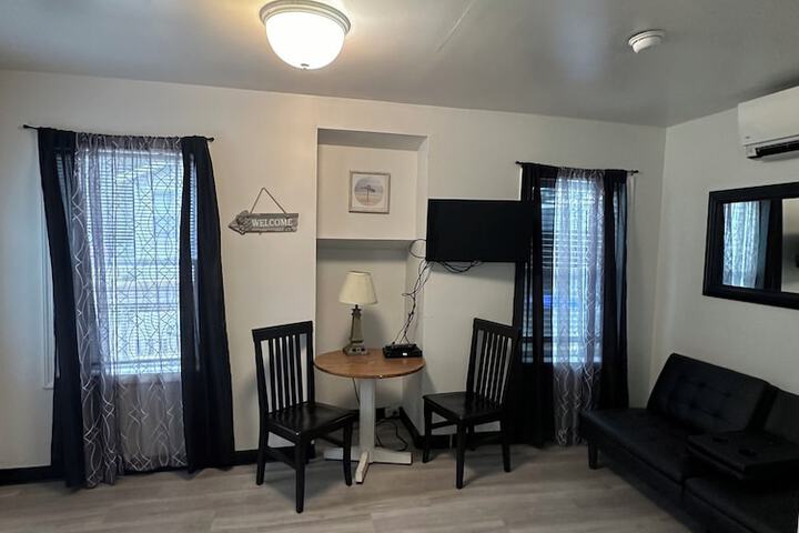 Grand Beach Inn