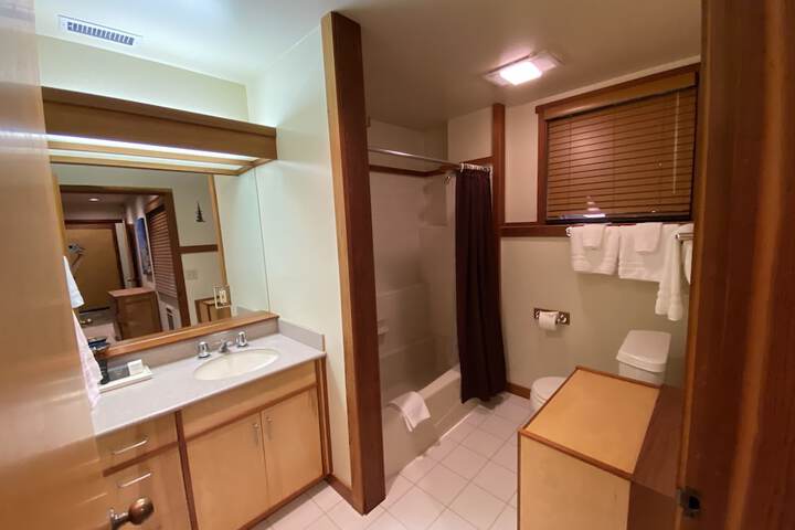 Room 118 of 256