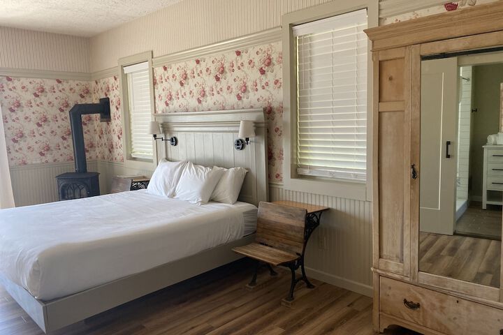 Room 192 of 294