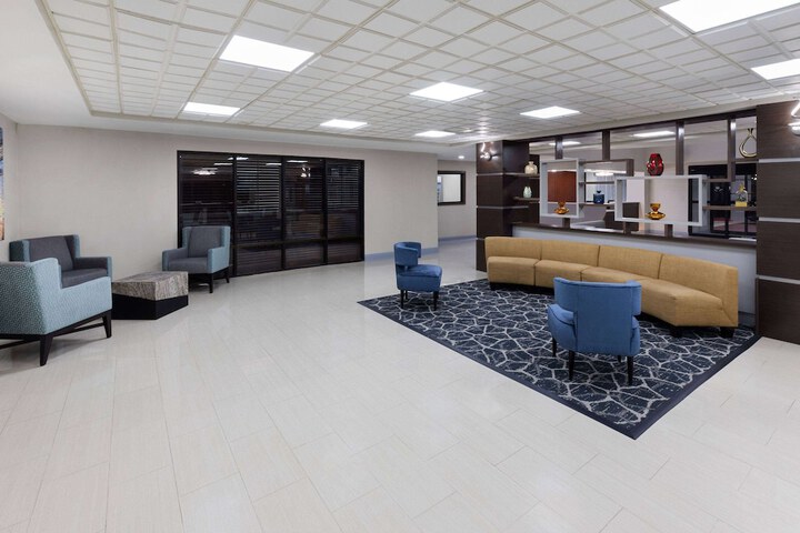 Hotel Interior 10 of 62