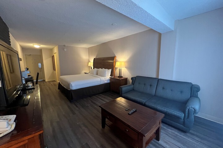 Room 39 of 151