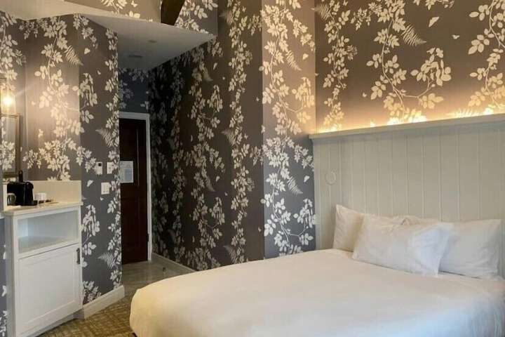 Room 39 of 68