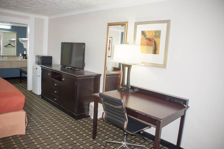 Room 16 of 24