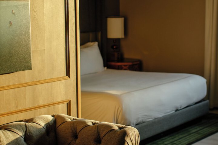 Room 49 of 71