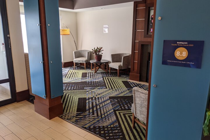 Hotel Interior 9 of 37