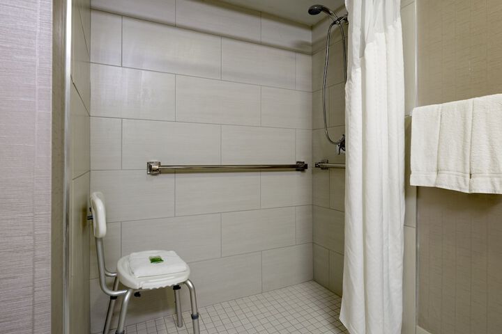 Room 52 of 90