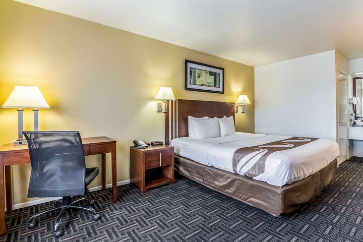 Quality Inn Fresno Near University