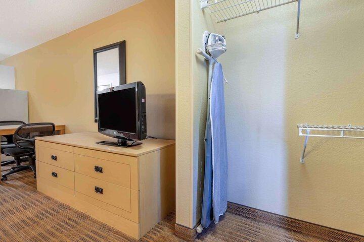 Room 20 of 25