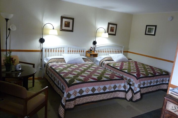 Country Villa Motel and Country Camping