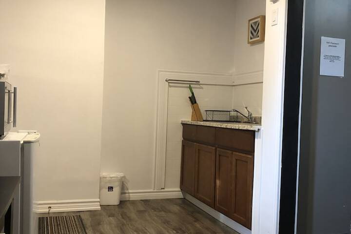 Room 25 of 65