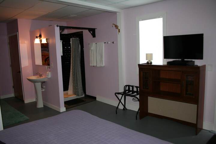 Room 17 of 42