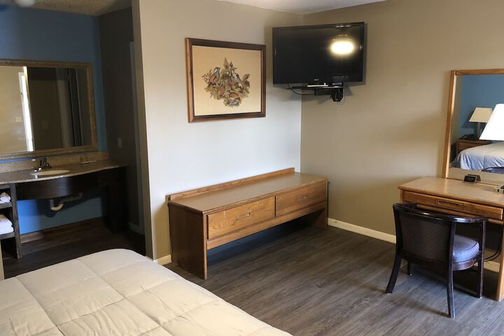Room 10 of 10