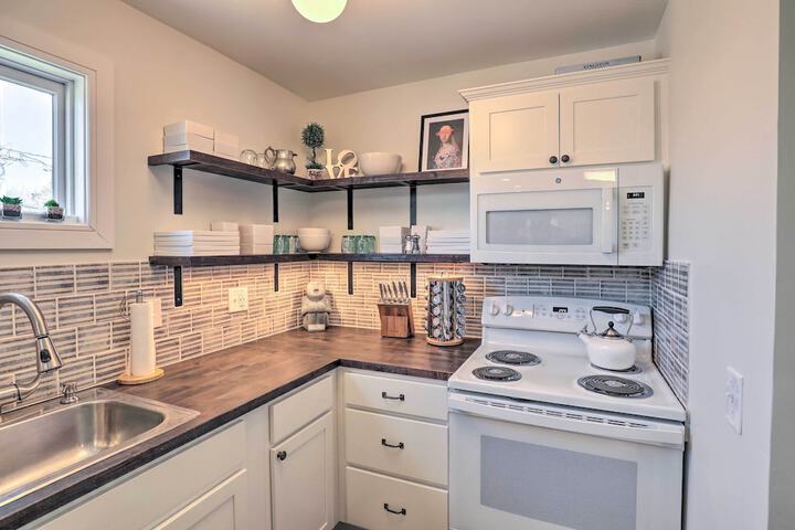 Charming & Walkable Fairport Village Apartment!