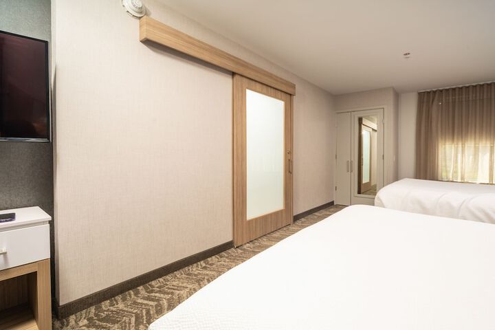 Room 47 of 71