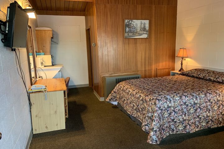 Room 16 of 34