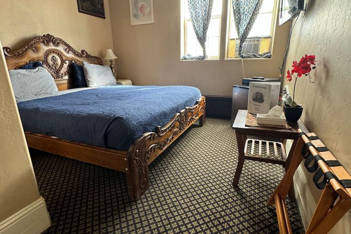 Room 16 of 75