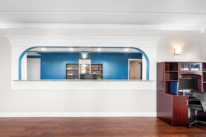 Hotel Interior 10 of 31