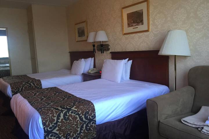 Room 15 of 18