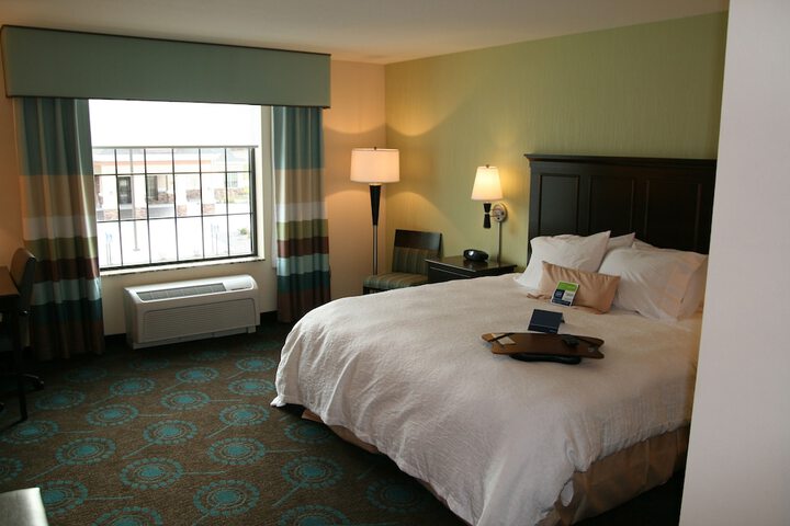 Hampton Inn & Suites St. Cloud MN