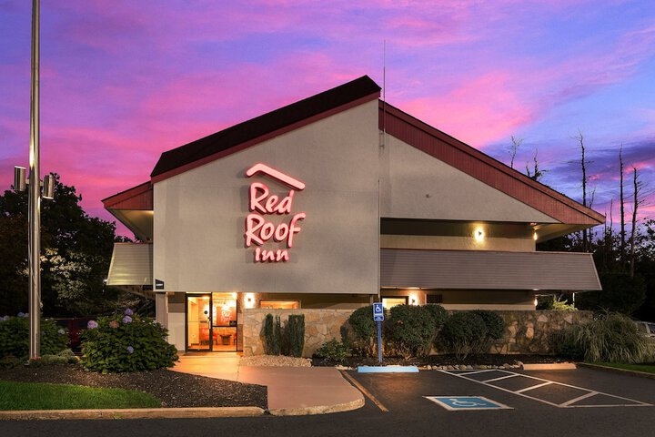 Hotel 8 of 37