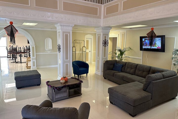 Hotel Interior 10 of 31