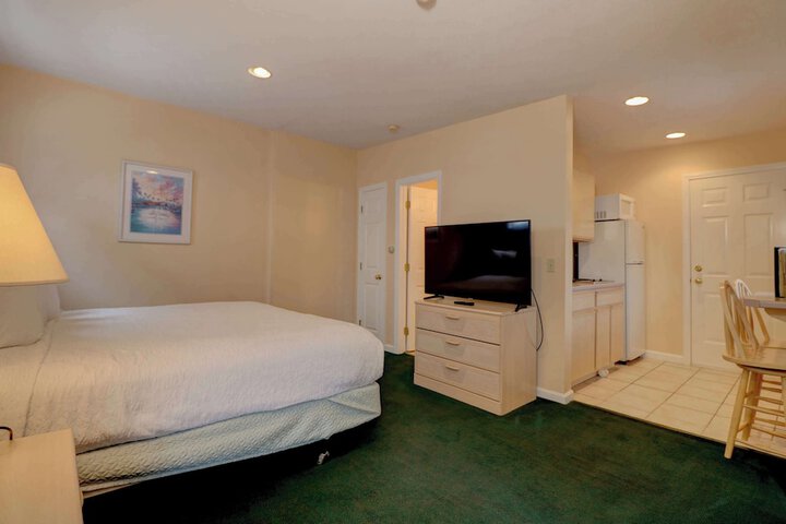 Room 48 of 104