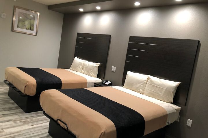 Room 12 of 23