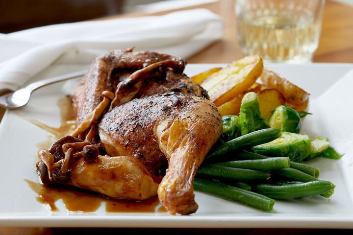 Dining 59 of 77