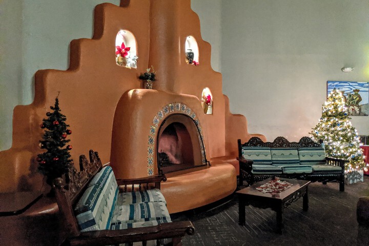 Sagebrush Inn & Suites