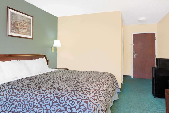 Room 13 of 14