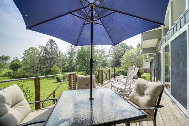Centrally Located Brevard Home w / Deck & Fire Pit!