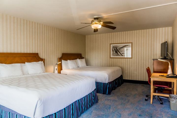 Room 29 of 143