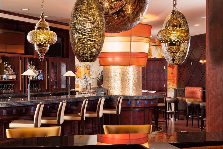 Lounge 57 of 64