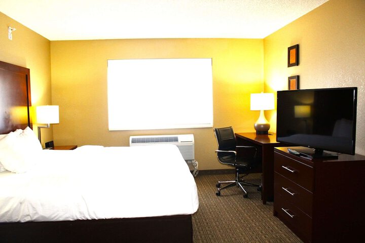 Room 25 of 31