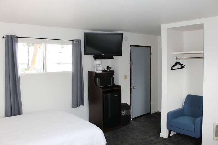 Room 10 of 36