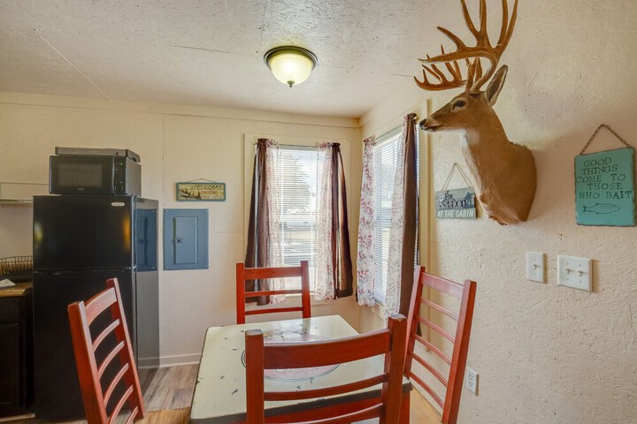 On-site Boat Ramp: Pet-friendly Kerens Studio!