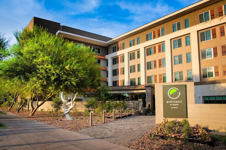 Hotel 4 of 96