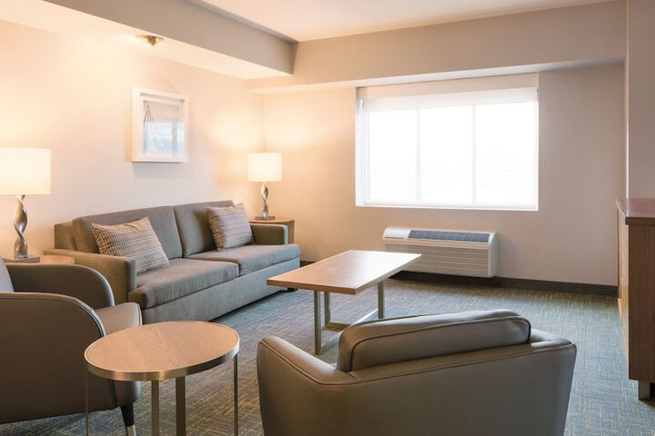 Room 15 of 71