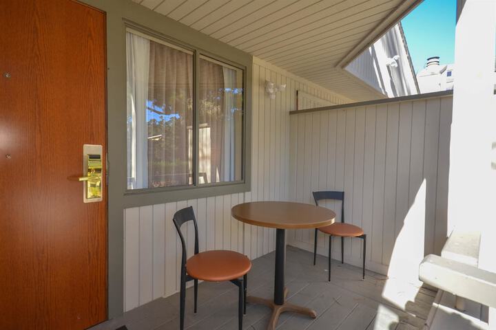 Best Western The Inn & Suites Pacific Grove