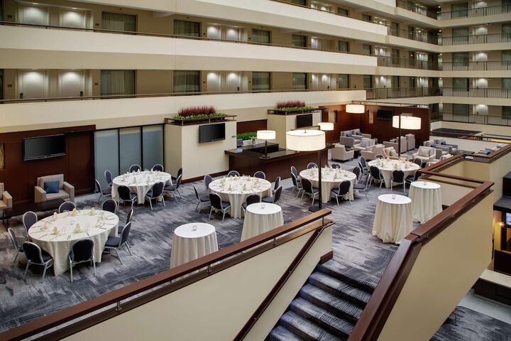 Embassy Suites by Hilton Detroit Troy Auburn Hills