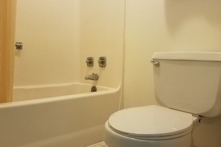 Room 18 of 25