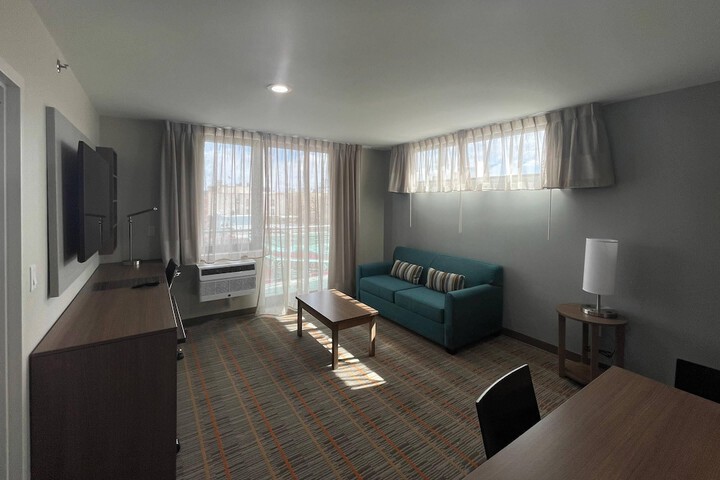 MainStay Suites Bronx - Belmont