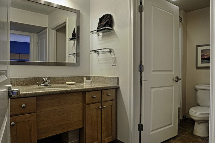 Room 18 of 35