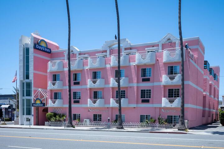 Hotel 8 of 79