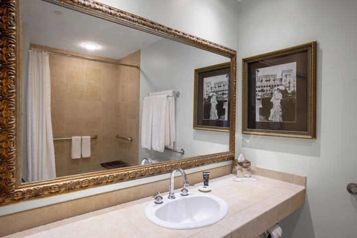 Casa Monica Resort & Spa Autograph Collection