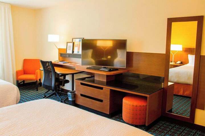 Wavecrest Lodge